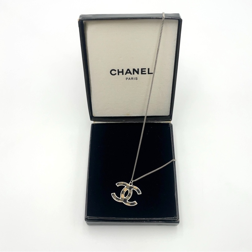 CHANEL coco CC Necklace